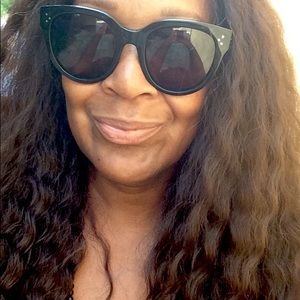 Meet your Posher, Janelle